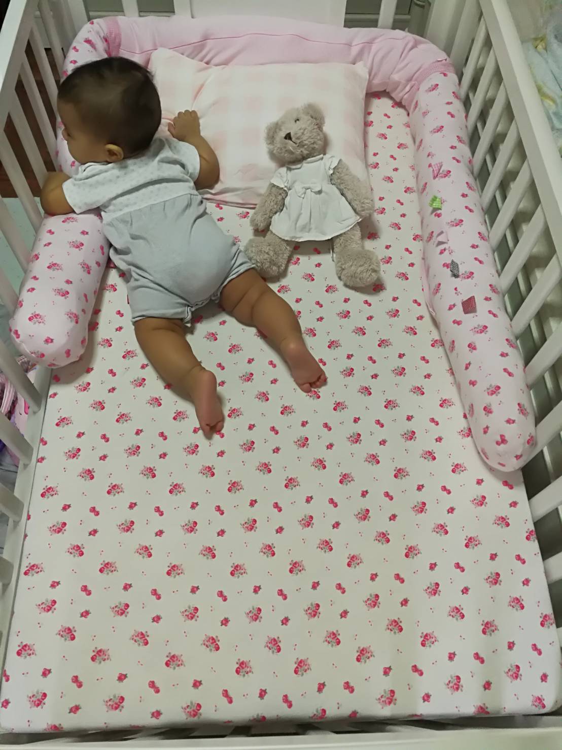 Special Cream & Pink Floral Bedding Gift Box